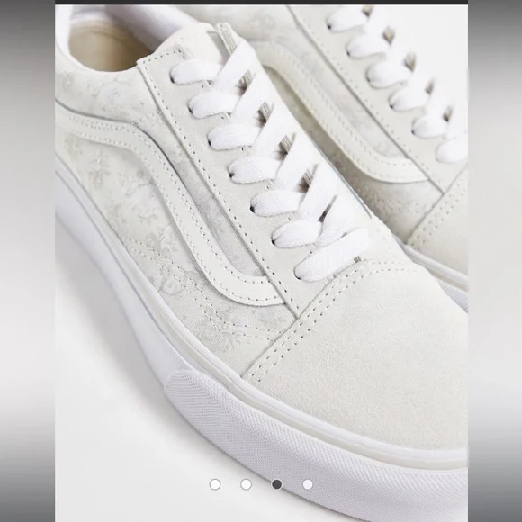 Vans Old Skool Platform Tonal Floral Sneakers - Picture 3 of 9